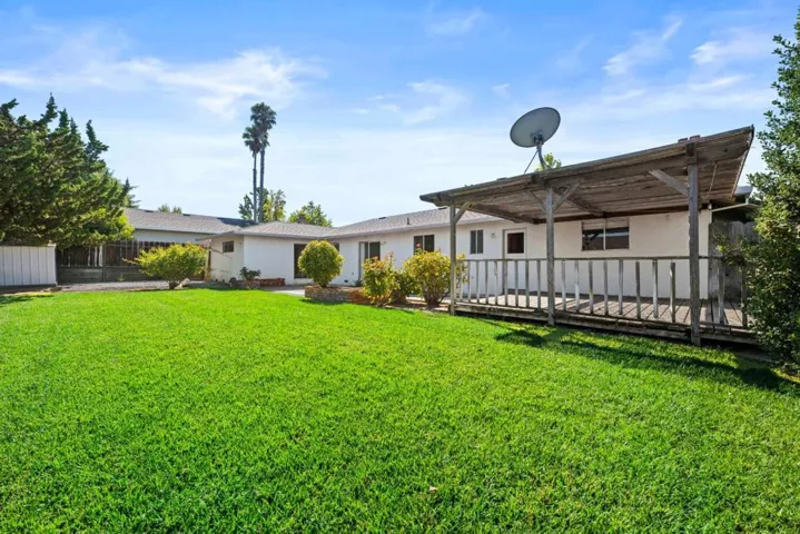 1050 Juniper Drive, Hollister, California 95023