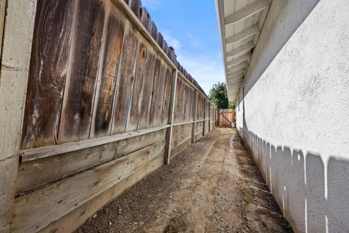 1050 Juniper Drive, Hollister, California 95023