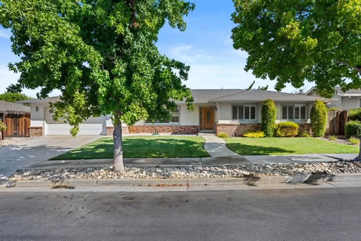 1050 Juniper Drive, Hollister, California 95023