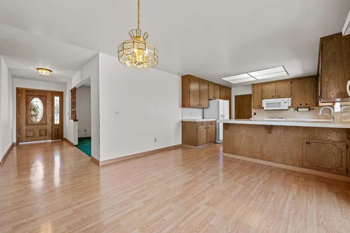 1050 Juniper Drive, Hollister, California 95023