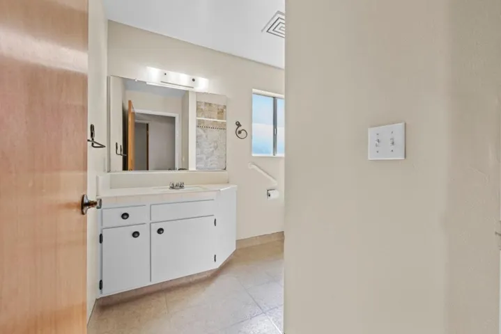 1050 Juniper Drive, Hollister, California 95023