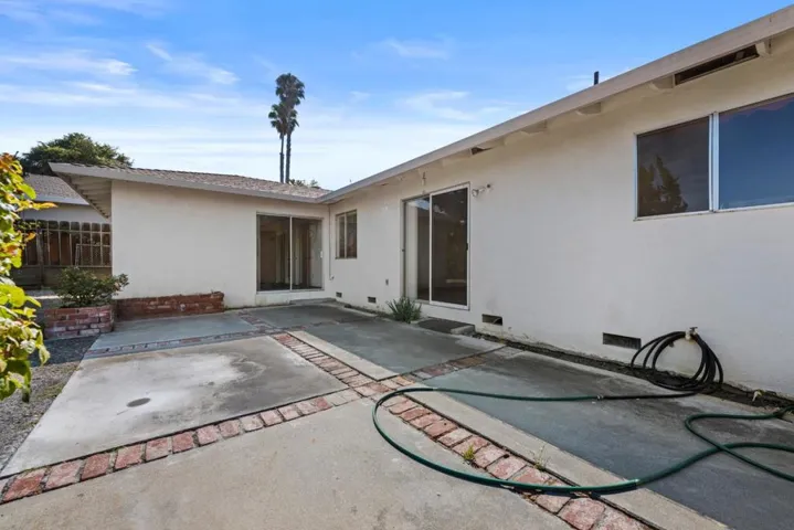1050 Juniper Drive, Hollister, California 95023