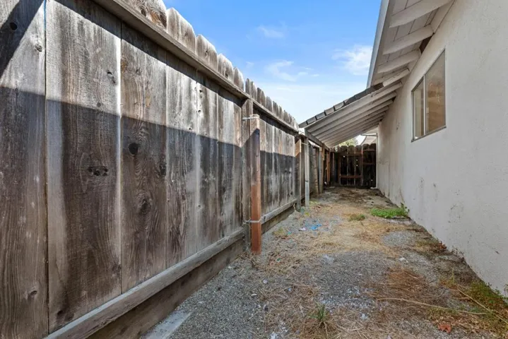 1050 Juniper Drive, Hollister, California 95023