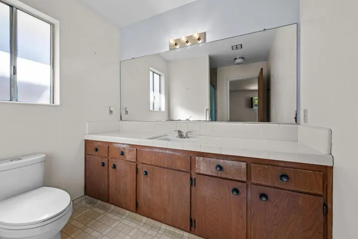1050 Juniper Drive, Hollister, California 95023