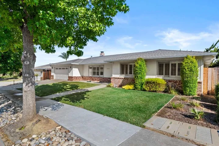 1050 Juniper Drive, Hollister, California 95023
