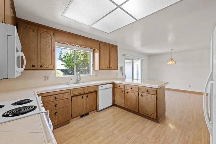 1050 Juniper Drive, Hollister, California 95023