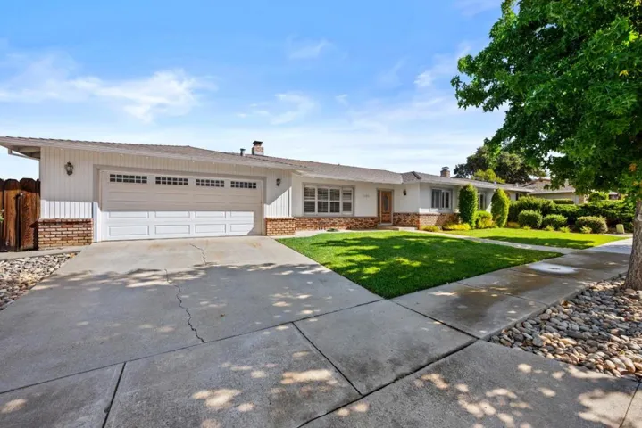 1050 Juniper Drive, Hollister, California 95023