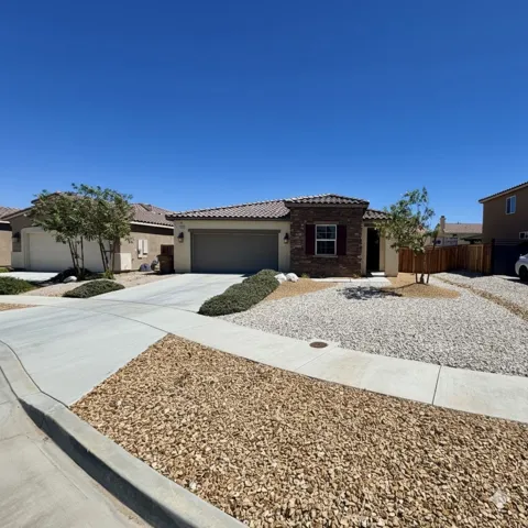 9247 Barnwood, Hesperia, California 92344
