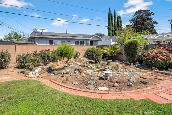 8058 Katherine, Panorama City, California 91402