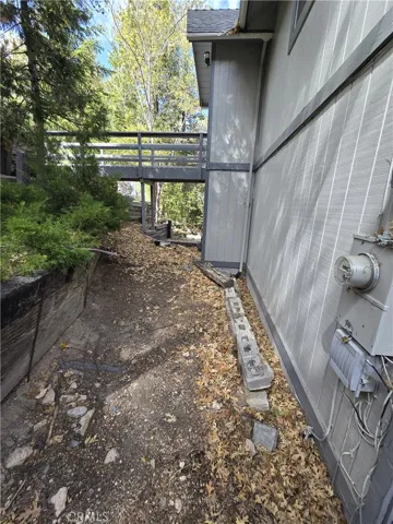 1207 Aleutian, Lake Arrowhead, California 92352