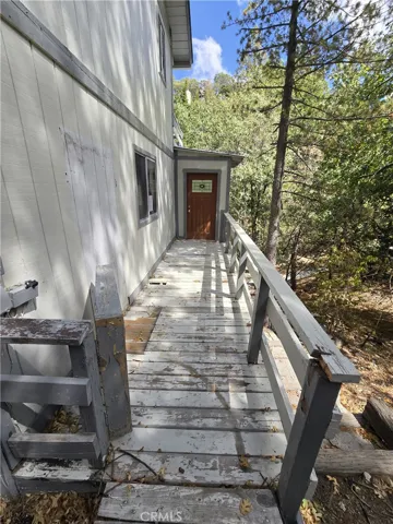 1207 Aleutian, Lake Arrowhead, California 92352