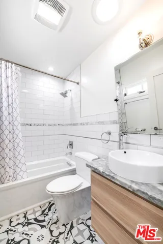 1310 Mccollum Street, Los Angeles, California 90026