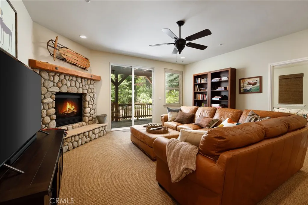 929 Lucerne Lane, Lake Arrowhead, California 92352 home-pic-19