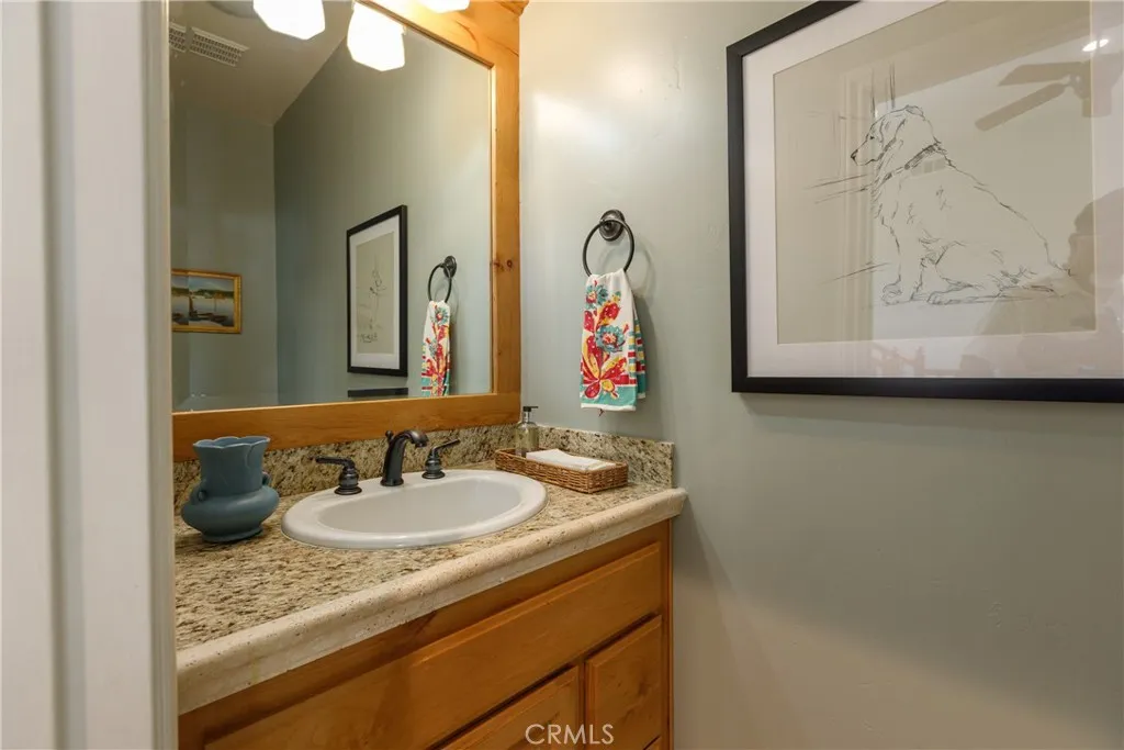 929 Lucerne Lane, Lake Arrowhead, California 92352 home-pic-16