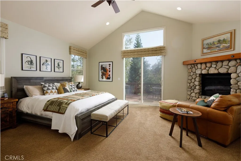 929 Lucerne Lane, Lake Arrowhead, California 92352 home-pic-12