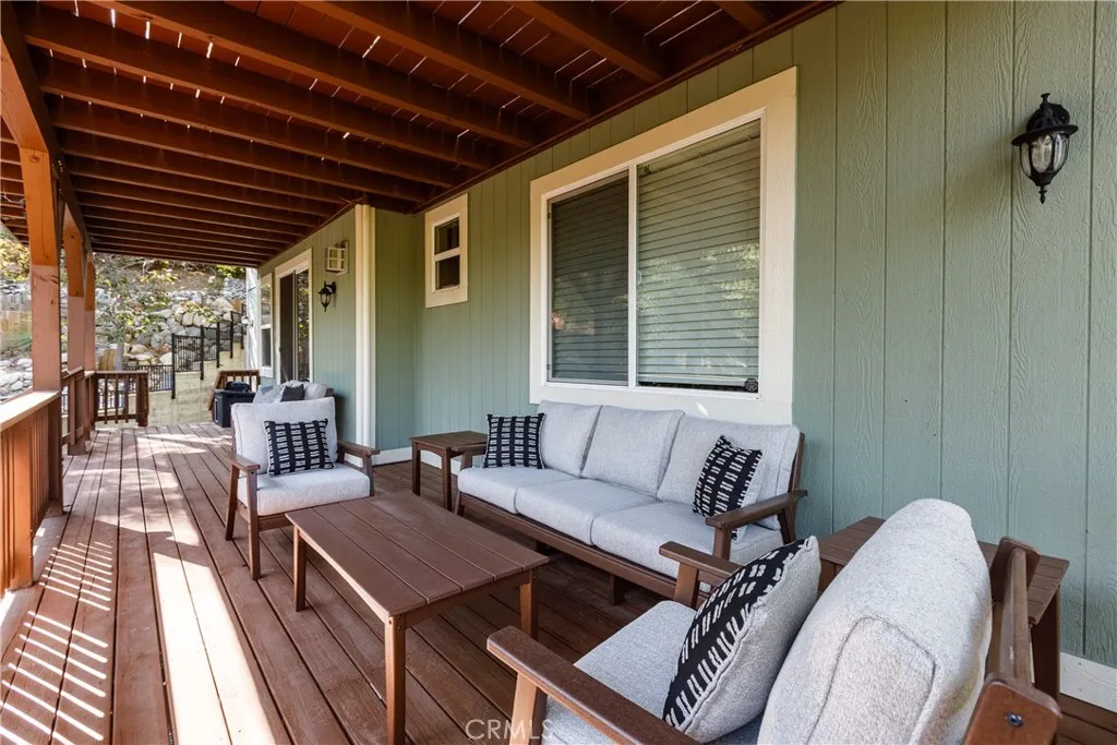 929 Lucerne Lane, Lake Arrowhead, California 92352 home-pic-34