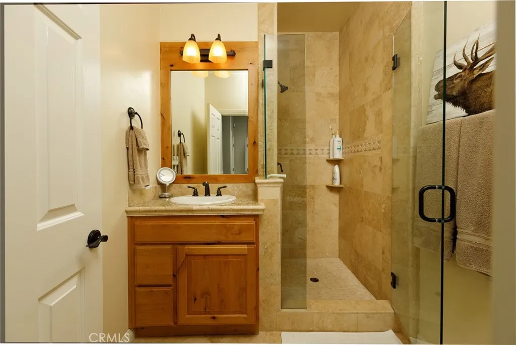 929 Lucerne Lane, Lake Arrowhead, California 92352 home-pic-22