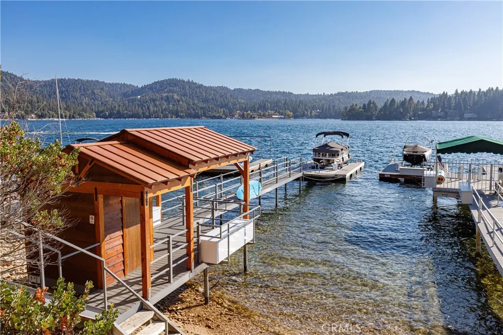 929 Lucerne Lane, Lake Arrowhead, California 92352 home-pic-35