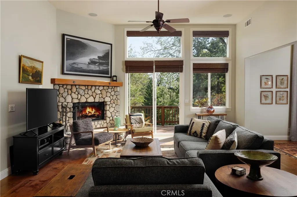 929 Lucerne Lane, Lake Arrowhead, California 92352 home-pic-6