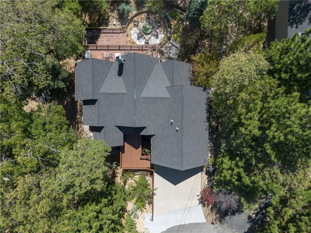 929 Lucerne Lane, Lake Arrowhead, California 92352 home-pic-43