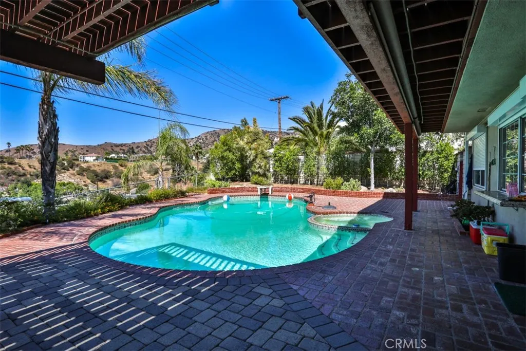 3003 Mesa Verde Drive, Burbank, California 91504 home-pic-48