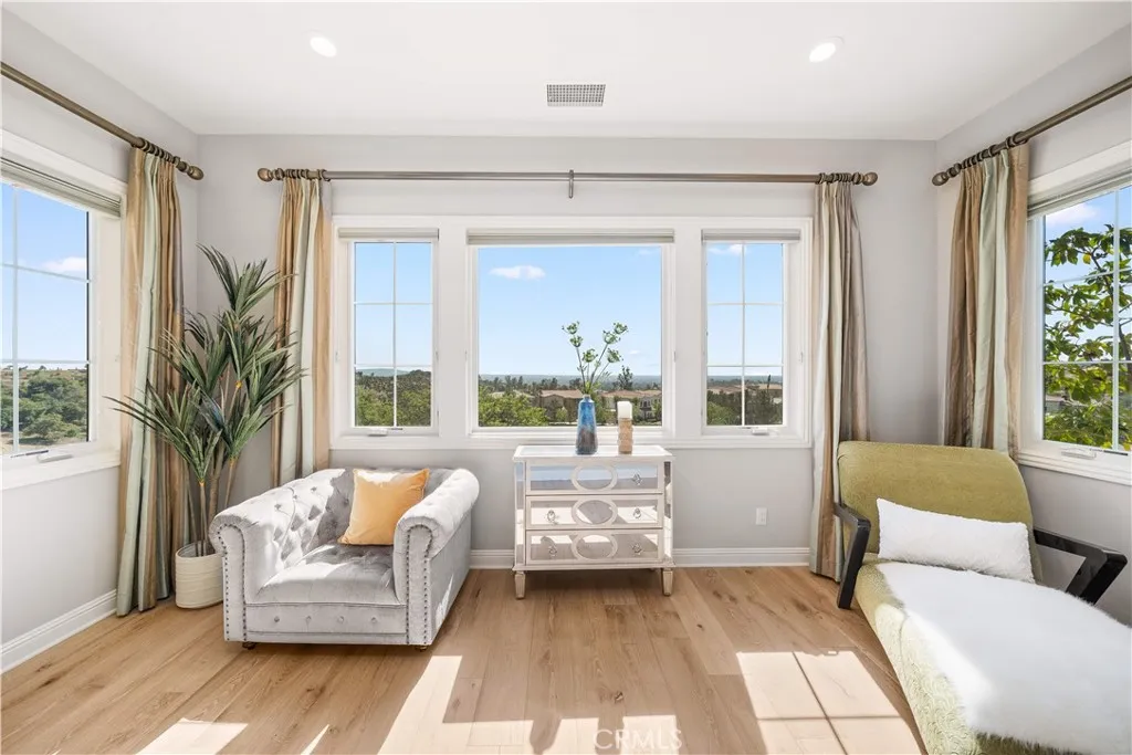 212 Clear Falls, Irvine, California 92602 home-pic-41