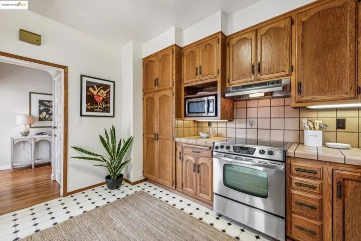962 Arlington Ave, Berkeley, California 94707