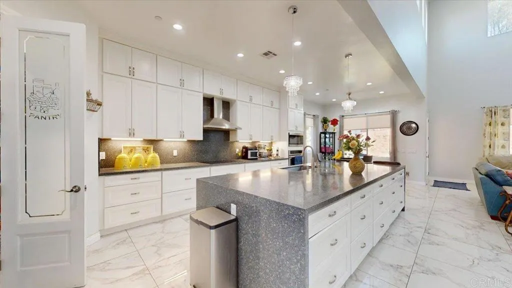 1830 Vista Way, El Cajon, California 92019 home-pic-12