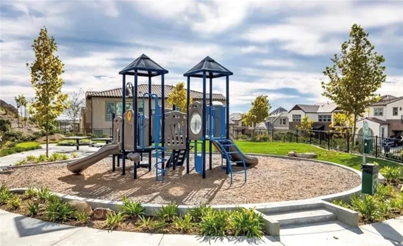 1281 Viejo Hills Drive, Lake Forest, California 92610