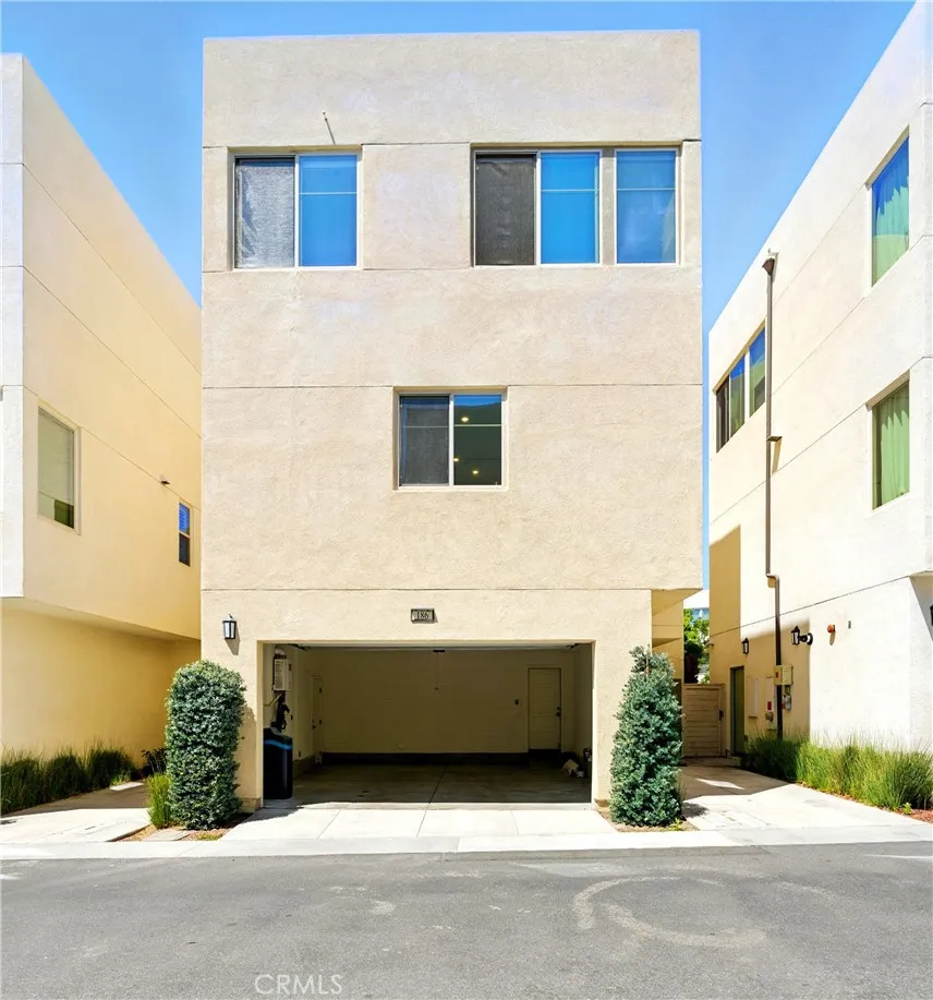 186 Stellar, Irvine, California 92618 home-pic-26