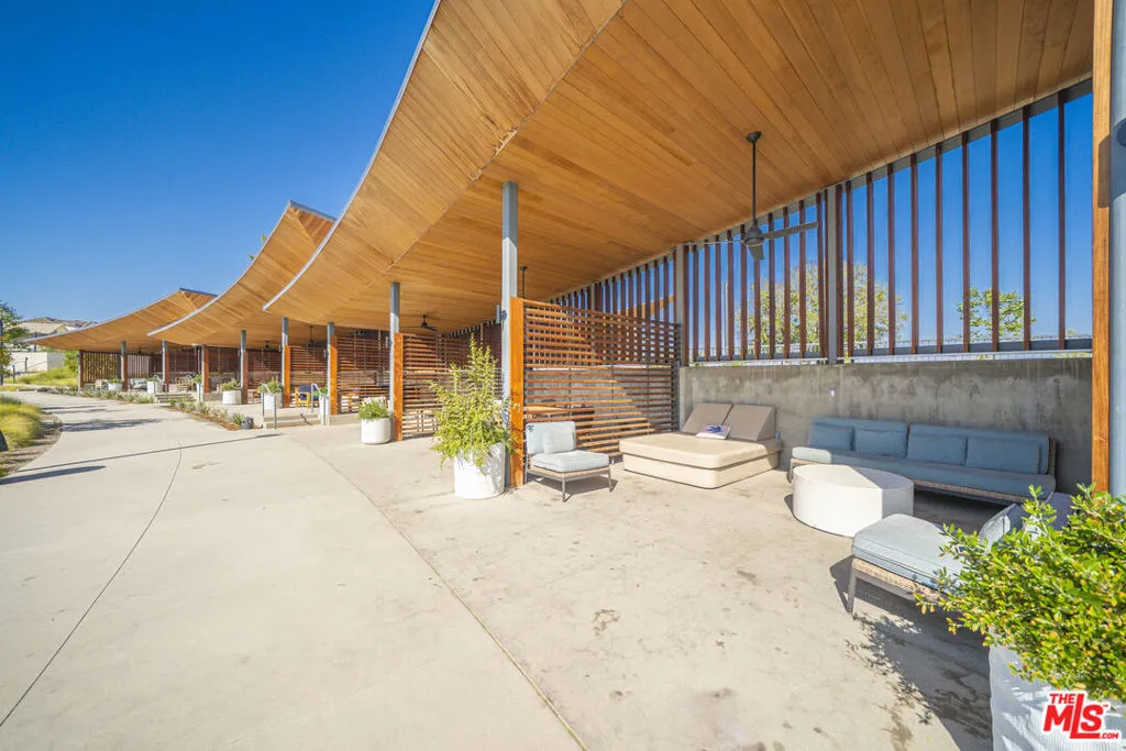 27409 Journey Place 205, Valencia, California 91381 home-pic-46