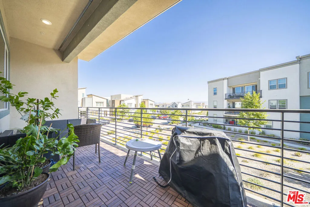 27409 Journey Place 205, Valencia, California 91381 home-pic-25