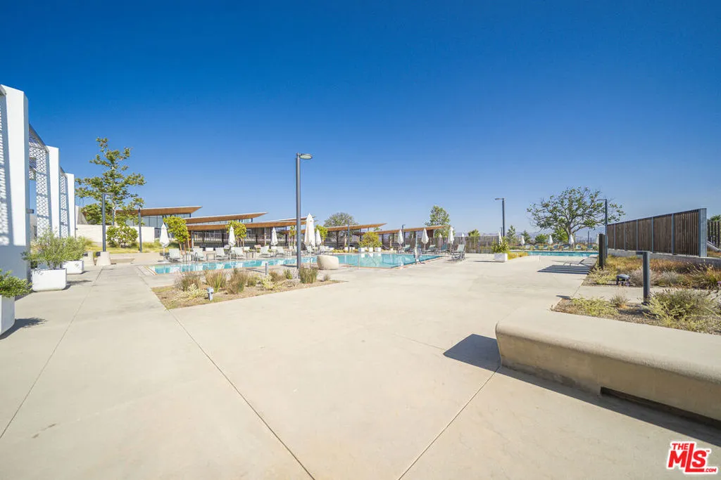 27409 Journey Place 205, Valencia, California 91381 home-pic-49