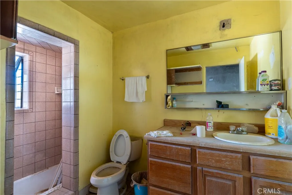 25435 Skyline Drive, Apple Valley, California 92308 home-pic-11