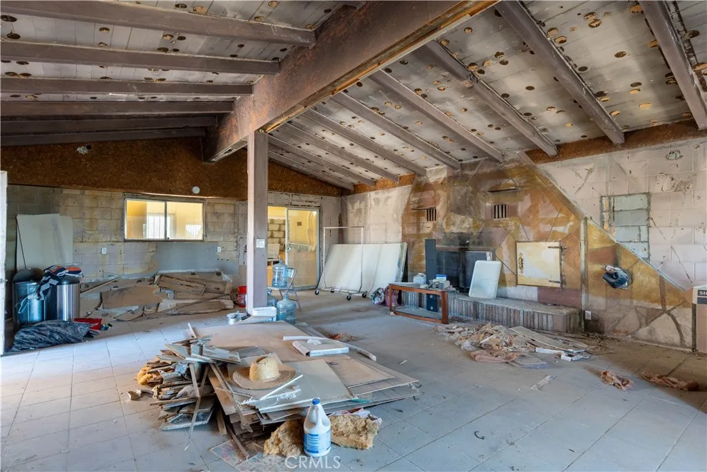 25435 Skyline Drive, Apple Valley, California 92308 home-pic-7