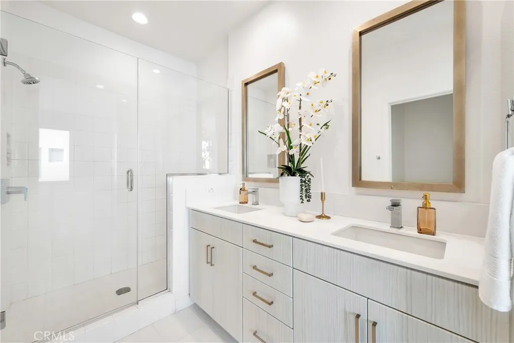 314 Bridgewater Way 2, Gardena, California 90247 home-pic-27