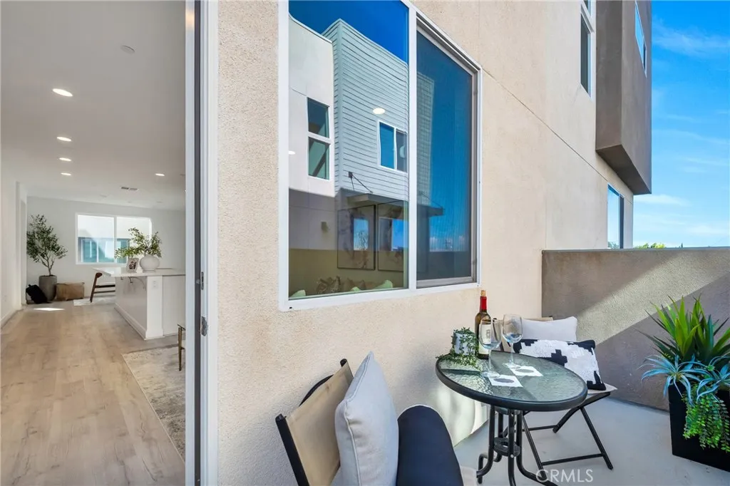 314 Bridgewater Way 2, Gardena, California 90247 home-pic-56