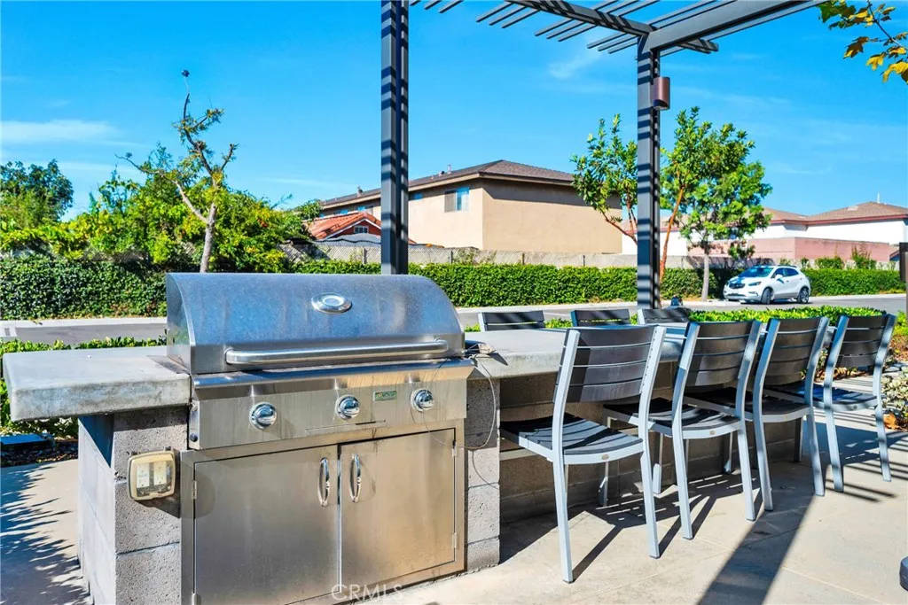 314 Bridgewater Way 2, Gardena, California 90247 home-pic-60