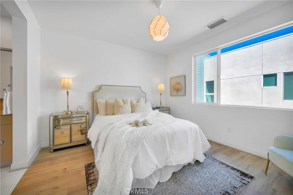 314 Bridgewater Way 2, Gardena, California 90247 home-pic-21