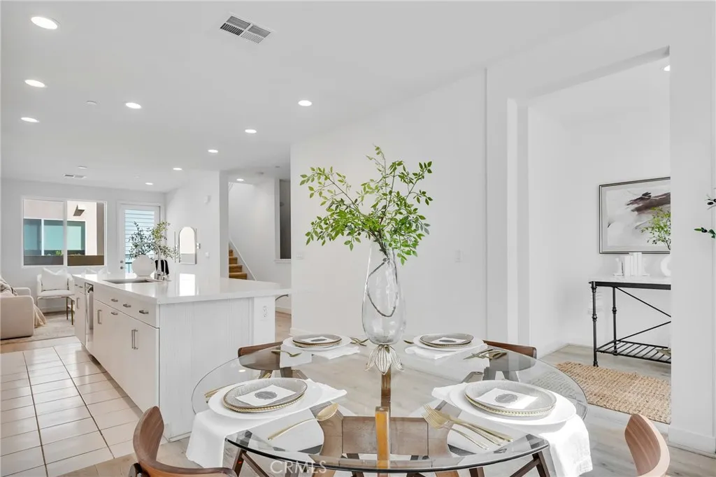 314 Bridgewater Way 2, Gardena, California 90247 home-pic-9