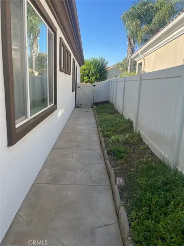 1744 Forest Oaks Drive S, Beaumont, California 92223