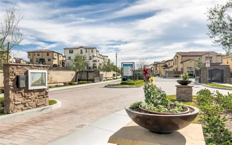 406 Coyote Pass, Lake Forest, California 92610