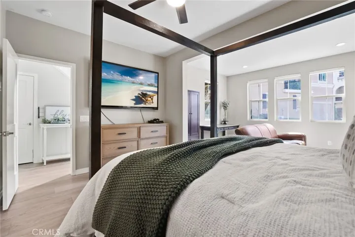 406 Coyote Pass, Lake Forest, California 92610