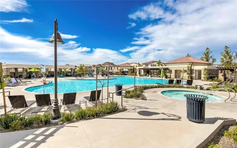 406 Coyote Pass, Lake Forest, California 92610