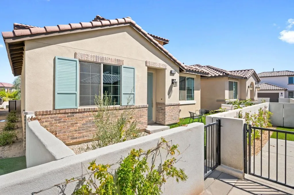 80378 Whisper Rock Way, La Quinta, California 92253 home-pic-1