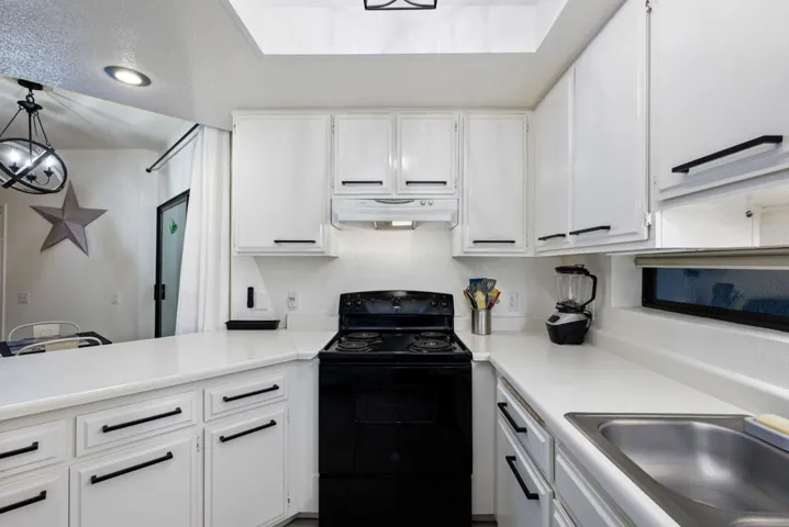 22-web-or-mls-LB_Caballeros_OPMG_0125_02