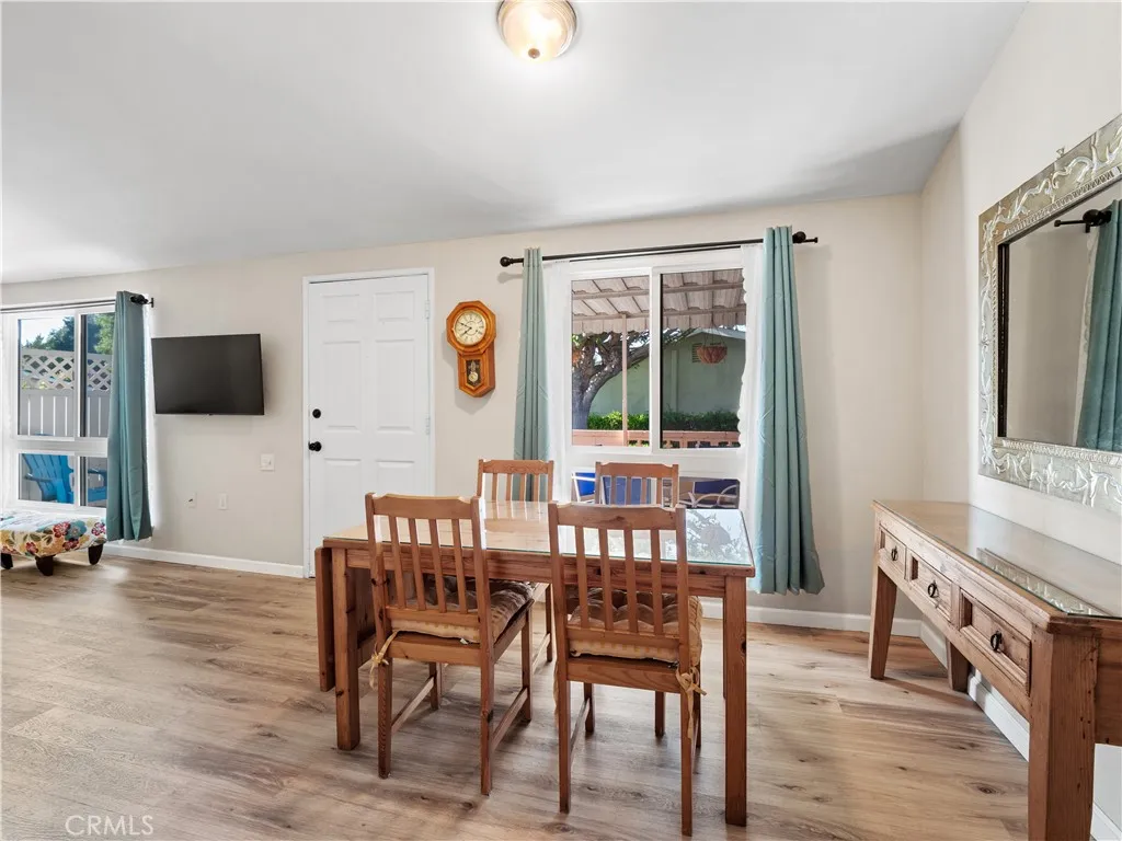 19126 Avenue Of The Oaks C, Newhall, California 91321 home-pic-6