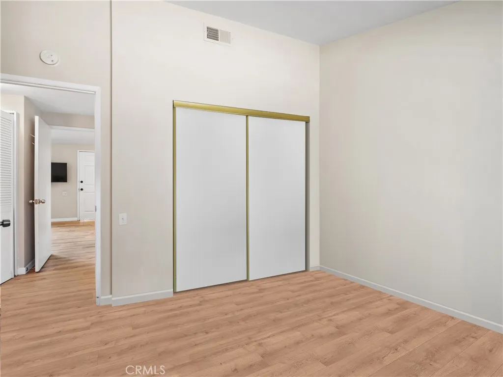 19126 Avenue Of The Oaks C, Newhall, California 91321 home-pic-12
