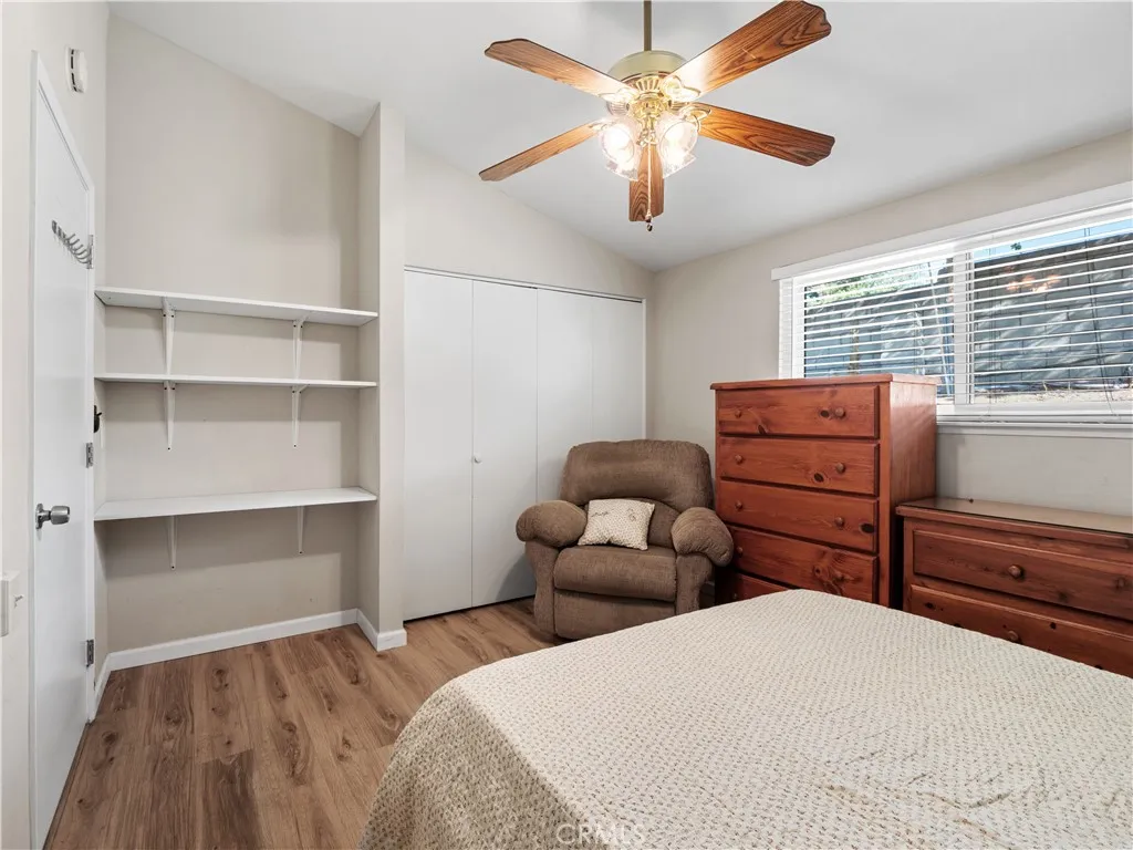 19126 Avenue Of The Oaks C, Newhall, California 91321 home-pic-10