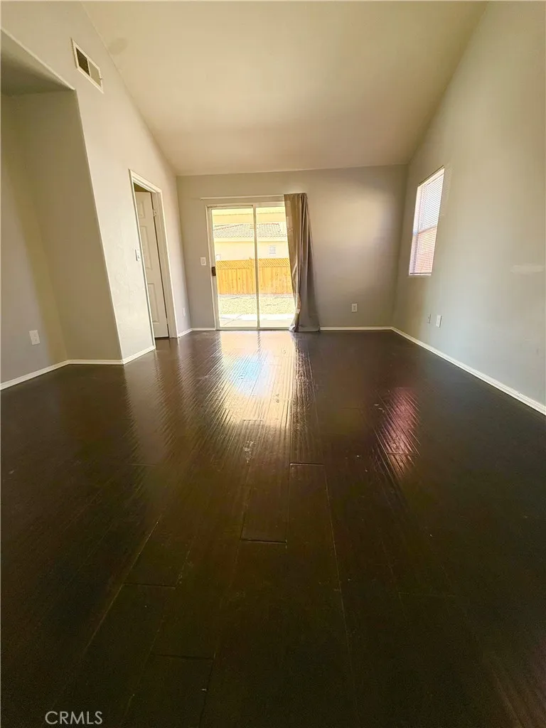 17074 Grand Mammoth Place, Victorville, California 92394 home-pic-14